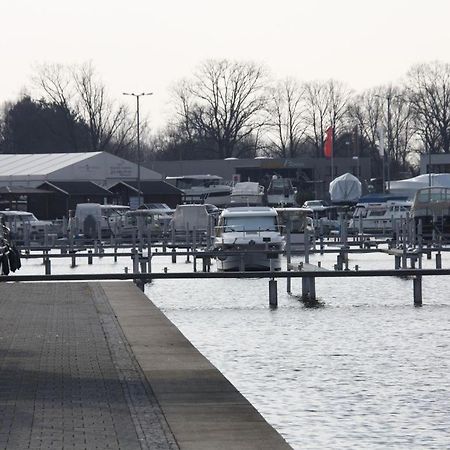 Zum Grossen Zernsee Am Hafen Kolonie Zern Exterior foto